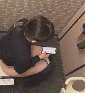 個室トイレ空撮【ＯＬ】