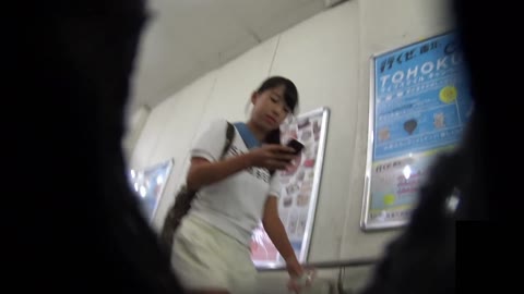 神降臨！！アイドル的可愛さJ◯の見せすぎパンチラじっくり！！