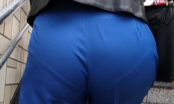 【再販】エロかっこいいお姉さんの突き出したお尻から浮かび上がるPラインが堪らない3選