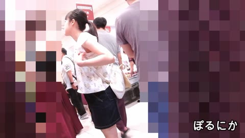 かわいい私服ちゃんたちの白系パンツを拝見