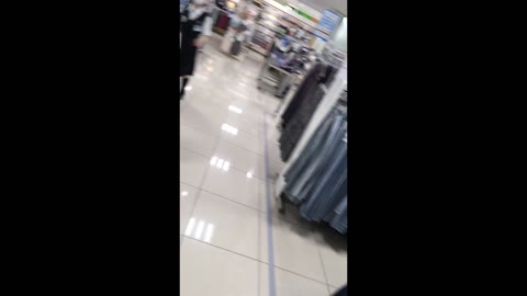 #45†制服店員スローなバレパンチラと羽根付きパンチラと黒ストパンチラ†