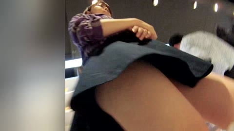 フルHD高画質パンチラ逆さ撮り117　多人数オムニバスすぺしゃる