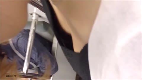 電車巨乳上からの胸チラアニメグッズ胸チラ2点セット