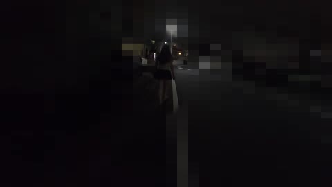 【痴漢21】露出高めのギャルを襲う