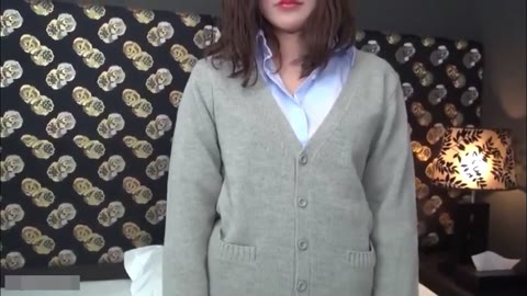 【無】超美人な現役JKと生ハメ撮り(中◯し) その1