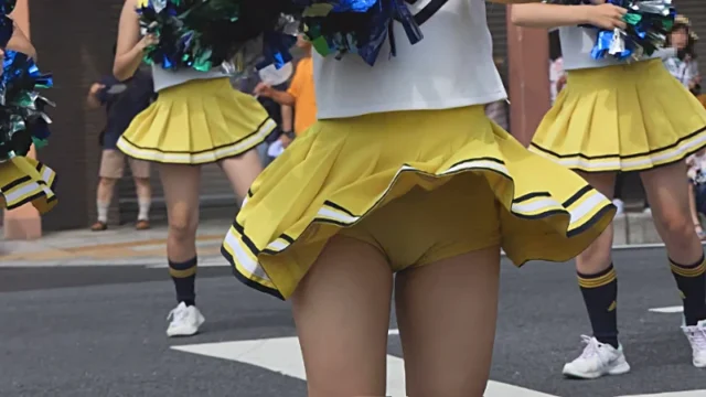 超高画質FHD動画 真夏のお祭りでJ●チアのムレムレアンスコ●は激熱すぎます [1.7GB]