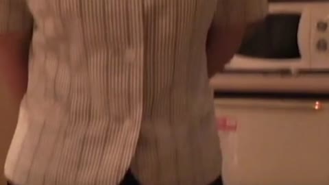 【立ちバック中出し】埼◯信金窓口の清楚なおばさんと不倫してみた【すみ子38歳人妻】