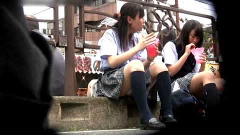 パンチラ小人目線☆☆（pa-to371)［電車編]【JK逆さ撮り】
