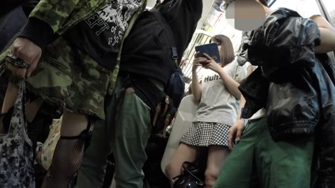 小柄カワいい娘のミニスカゆる～いオ股の生サテンと奇跡的なW生共演【高画質動画】024