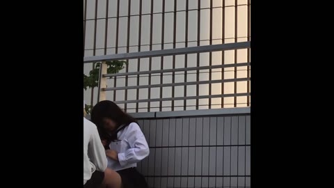 パンツ丸見えなのに、彼氏に夢中で気付かないＪ★Ｋ