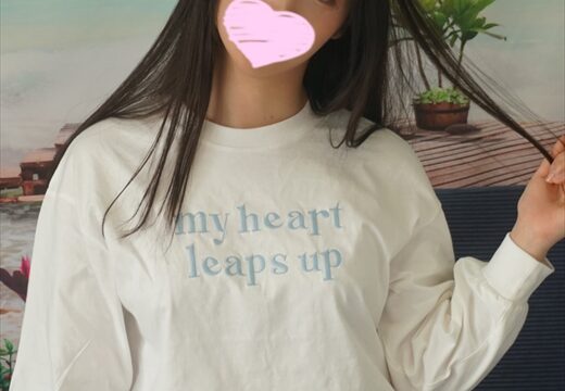 韓国アイドルみたいにかわいいのに1年以上エッチしてない純粋女子大生の食い込みおパンティ