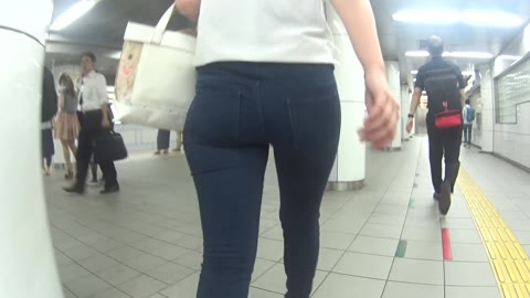 神尻！類を見ない超絶極上肉厚神HIPな美人OL様に遭遇！！永久保存なSSSランクな神尻！