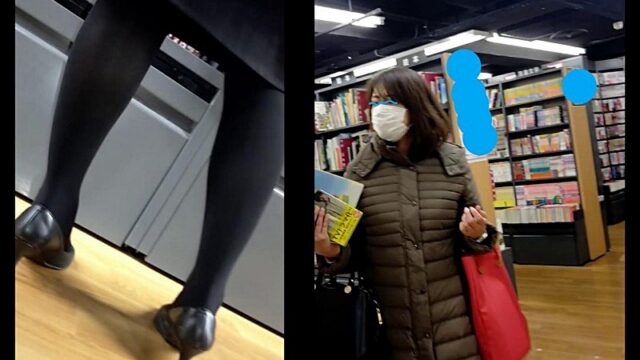 【スマホで逆さ撮り56】ミニスカ黒スト人妻OL 仕事帰りに本屋でスカート内撮られてパンティ晒される【素人盗撮】 [271MB]