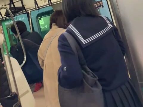 素人 058 現役ミニスカ女子高生短編集　緑チェック、メガネオタク女子、セーラー服