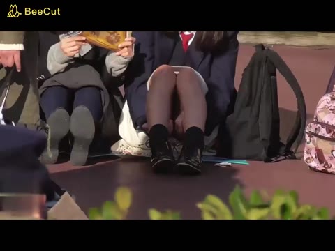 あの夢の国でＪＫのパンツ拝見！！！