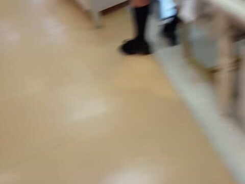 あの例の店員さんの丸見えピンクパンティ！！