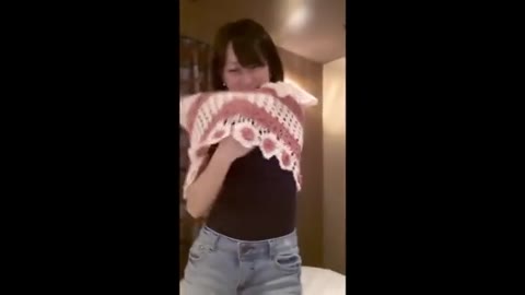 ２訳あり動画20歳のカップル　加藤あやこ似の美人女子大生