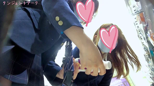 【4K】放課後の仲良し制服JK2人組のパンツをダブルゲット [1.3GB]