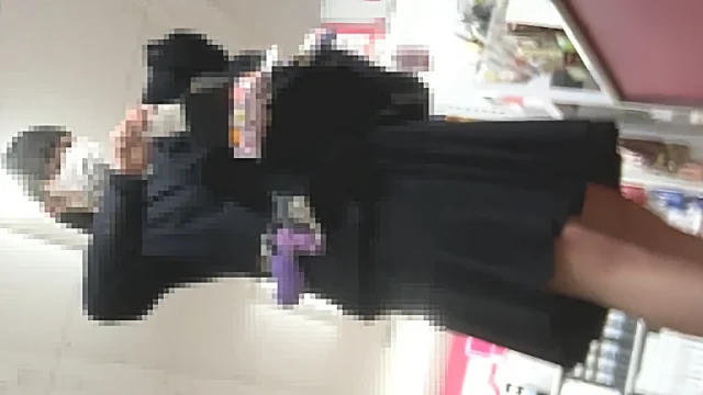 JKお宝#101 JK2名 ミニデニムお姉さん1名 [319MB]