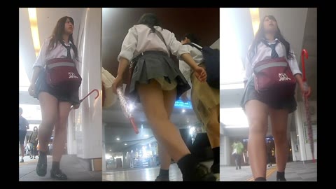 【顔モザイク無】FHD_駅構内で見つけた夏服ミニスカJK！追い撮りからの白のサテンPパンチラ！