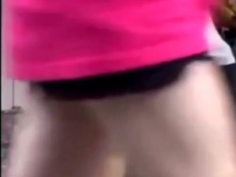 逆さパンチラ5人　尻に食い込むパンツ
