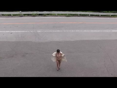 【素人投稿動画】本編目線無し。千●在住のエロOLをゲット！見せたがりの露出女です！file08 路●で裸を見せつけます！連続顔射