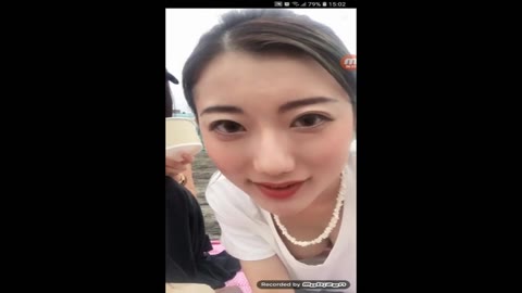 やっちゃった胸チラ集