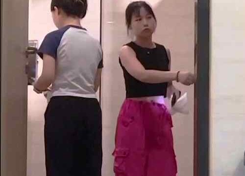 Asian toilet voyeur 1440