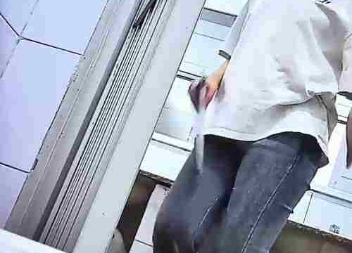 Asian toilet voyeur 1524