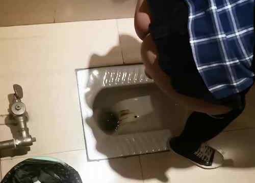 Asian toilet voyeur 682