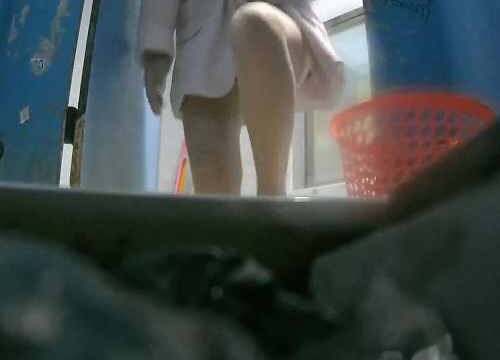 Asian toilet voyeur 802