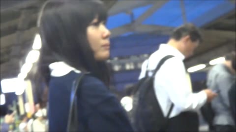 もうめくっちゃう！制服様達のドキドキめくりパンチラ