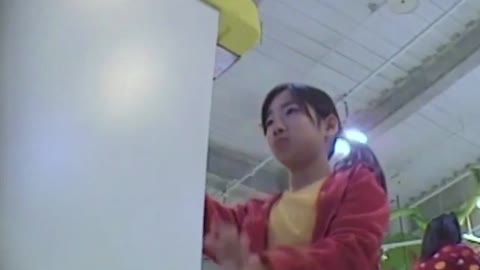 古き良き時代のパンチラ冒険 Vol.48