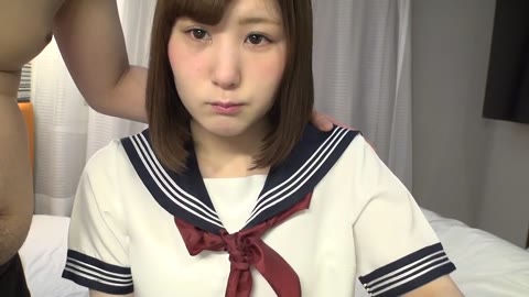 スレンダーな素人女の子のクンニプレイ