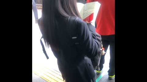素人痴漢日記４７TRAIN目★吸い込まれるような瞳の黒髪ロング女子の生態