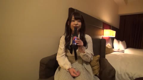 剛毛。愛らしい胸元。上京したばかりの純朴で初々しい田舎むすめ