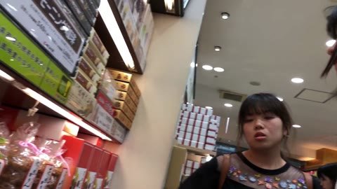 私服お姉さんパンチラ逆さ撮りNo.18