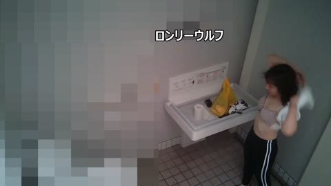 おてんば娘にドッキリで笑顔で披露、セクシー巨乳お姉さん全３名