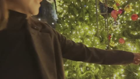 ちょいと！ｾｰﾙ開催中！！4K高画質！！激ｶﾜｶﾌｪ店員！！ｸﾘｽﾏｽﾃﾞｰﾄでﾊｰﾄﾞｾｯｸｽ！！