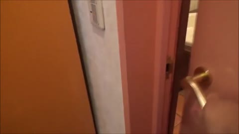 素朴な女子大生と３PしてW精液を飲ませました