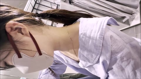 店員チラ☆初々しい19の可愛いバイトちゃん！！乳首とおパンツを隠し撮りされまくってます！！