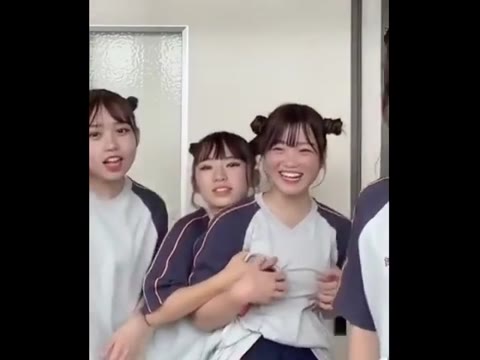 ちっぱい見せつけ二本セット