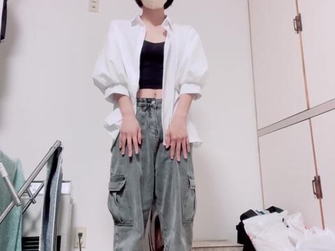素人貧乳激かわお姉さんの変態オナニー